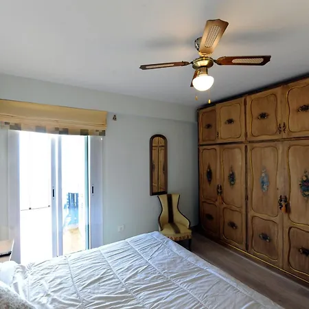 Sobre Mar Apartment *